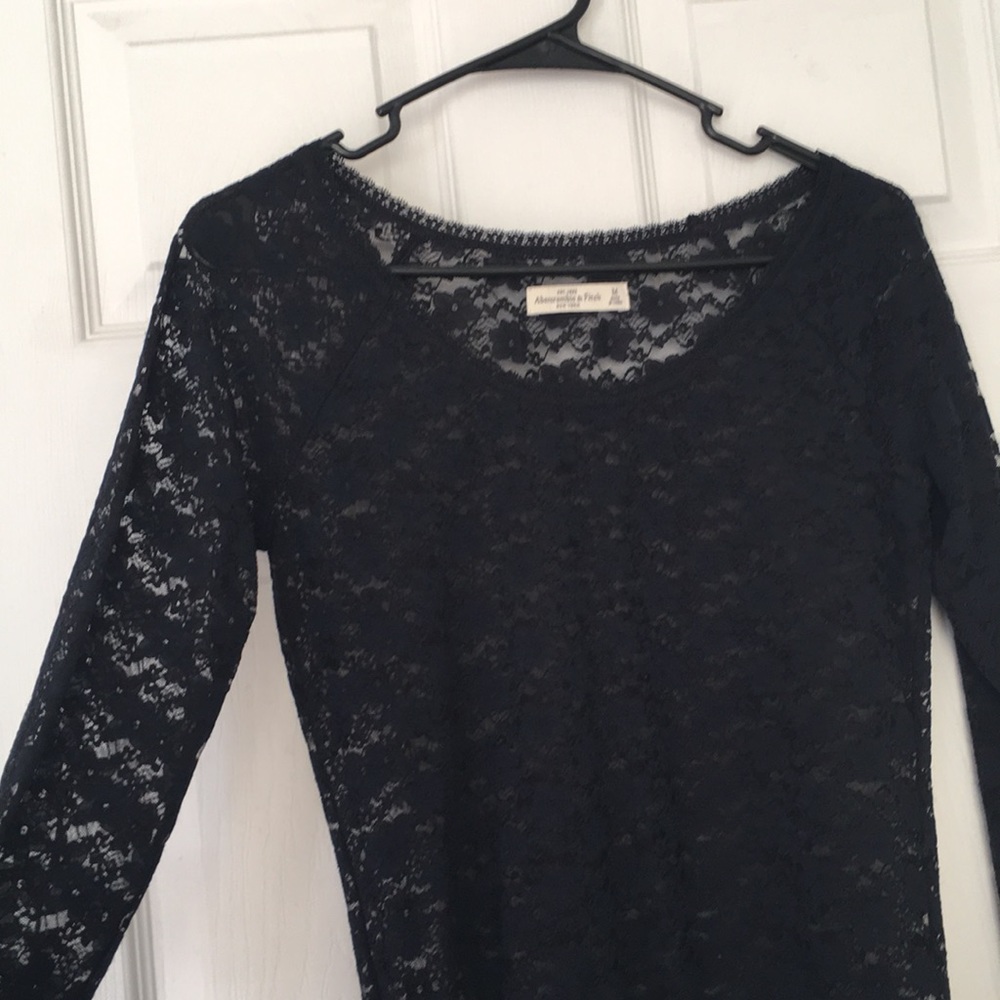 5/$20💙 Navy blue lace top